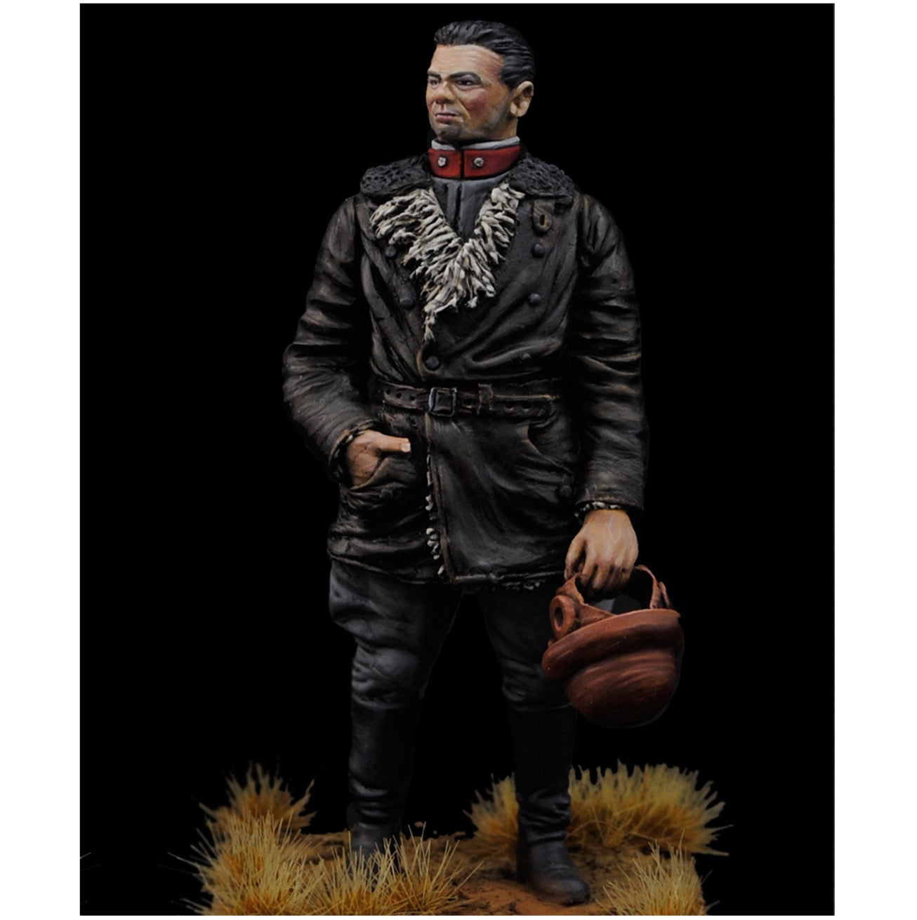 1/32 - Italian Pilot Standing